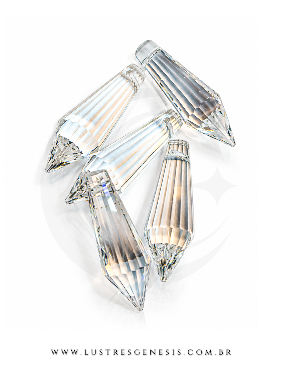 Pirulito de cristal K9 para lustre e Feng-Shui de 38mm sobre fundo preto. Lustres Gênesis loja online de Lustres e Iluminação Decorativa